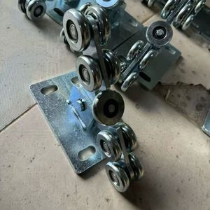 Rueda de acero galvanizado de alta resistencia <span class=keywords><strong>para</strong></span> carro de puerta corredera, antirrobo, con riel de puerta corredera W65 W80 Songyin Kunshen - Product Image 3