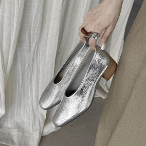 Cialisa <span class=keywords><strong>Scarpe</strong></span> da <span class=keywords><strong>Donna</strong></span> in Vera Pelle <span class=keywords><strong>Argento</strong></span> Moda 2025 Autunno Alta Qualità Punta Quadrata Slip-On <span class=keywords><strong>Tacco</strong></span> <span class=keywords><strong>Medio</strong></span> Quotidiano Taglie 40 - Product Image 1