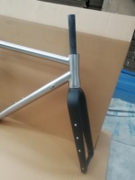 Cadre de vélo en titane ultraléger pour vélo de route, 1,55 kg, tailles 48-56 cm, montage de disque plat