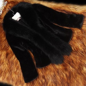 2025 femmes fausse fourrure de renard <span class=keywords><strong>manteau</strong></span> Style coréen court et minceur manches longues pour l'hiver automne/hiver modèle <span class=keywords><strong>manteau</strong></span> - Product Image 2