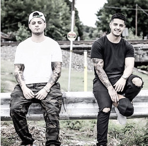 中国制造商T恤批发最新设计100%棉休闲T恤定制丝网印刷徽标男士T恤 - Product Image 3