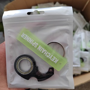 Llavero Antiestrés Giratorio de Aleación 3D con Diseño de Karambit, Juguete Sensorial para Aliviar el Estrés, Regalo Novedoso y de Gran Venta - Product Image 6
