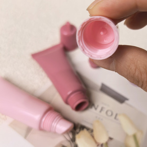 Tubo per rossetto da 10 ml con fori sulla parte superiore, confezione per rossetto, tubo per subconfezionamento cosmetico, tubo in plastica - Product Image 2