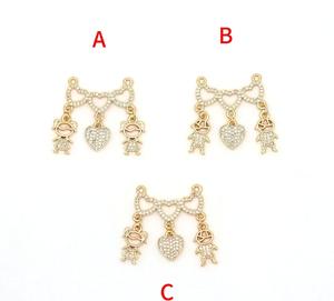 Pendentif de dessin animé mignon fille et garçon collier CZ plaqué or 18 carats collier jumeau fille collier coeur amour bijoux cadeau - Product Image 2