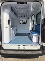 Véhicule d'ambulance diesel 4x2 haute performance pour le transport médical d'urgence hors route dans le secteur de la réparation minière