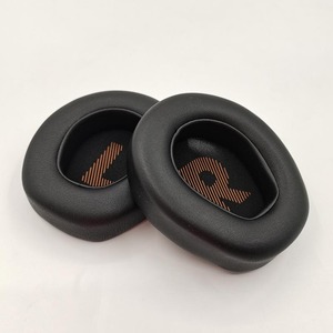แผ่นรองหูฟังสำหรับเปลี่ยนสำหรับหูฟัง JBL Quantum Q400 ทำจากวัสดุหนังโปรตีนที่นุ่มและระบายอากาศได้ดี - Product Image 6