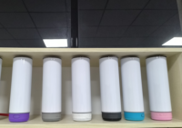 Vaso reproductor de música inteligente de 20oz, altavoces inalámbricos con carga USB, termos de vacío para beber directamente, calor de sublimación de tinte