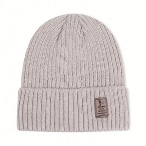 หมวกไหมพรมบุขนแกะสำหรับผู้ชาย สีพื้น ปักโลโก้ตามสั่ง สำหรับฤดูหนาว ป้องกันความหนาวเย็นบริเวณหู เหมาะสำหรับปั่นจักรยาน - Product Image 2