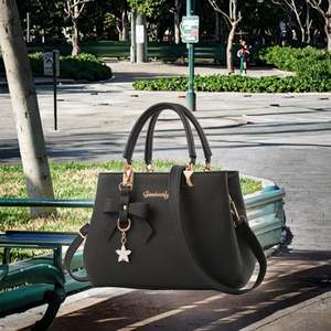 Sac à bandoulière en cuir PU tendance pour femmes Sac à main de luxe de créateur Travail Voyage Mode Sac à main - Product Image 2