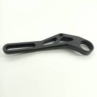 OEM chine usine CNC usiné moto abaissement maillons cadre lien de corps Support bras de liaison arrière noir aluminium anodisé
