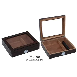 Wholesale Custom Spanish Cedar Wooden Box With Hygrometer Humidifier Solution Desktop Glass Cigar Humidor