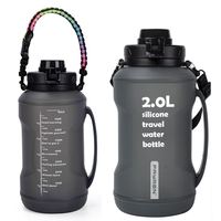 2L Grande Capacité Nouveau Design Sans BPA Portable Pliable Bouteille D'eau Sports Silicone Bouteilles D'eau avec Paille Poignée Couvercle