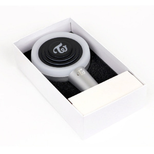 Light Stick da Concerto di Alta Qualità TWICE V2.0 con Laccetto Lampada a Mano LED in Plastica Merch Lightstick di Supporto per Idol K-pop per Fan - Product Image 2