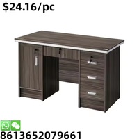 Bureau de travail moderne et simple avec structure métallique pour la maison, l'étude ou comme poste de travail pour le personnel