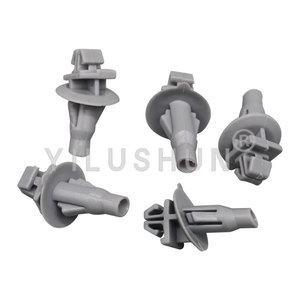Clips en plastique pour garniture de pare-chocs Corolla Camry OE7588360010 D135 PA66 Fixation automobile - Product Image 2