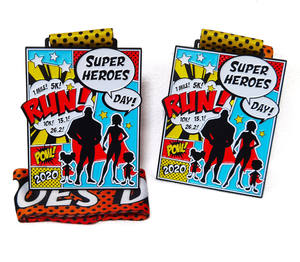 Medallas de Maratón de Superhéroes, Fabricantes al por Mayor, Aleación de Zinc Dorada, Logotipo Personalizado, Trofeos Deportivos con Impresión y Corte a Troquel - Product Image 5