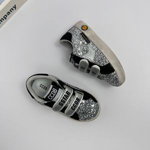 2025 nuovo Design moda ragazzi con paillettes Casual Star Sneakers <span class=keywords><strong>Glitter</strong></span> paillettes sportive Casual <span class=keywords><strong>scarpe</strong></span> Casual - Product Image 4
