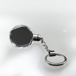 Promotions d'usine : Porte-clés octogonaux en cristal, porte-clés en verre vierge pas cher pour la décoration intérieure et les cadeaux d'affaires - Product Image 1