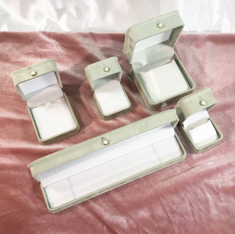 Boîte à bagues verte