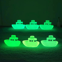 Tendance 2026 Figurine de bateau de croisière à double pont en résine lumineuse 3D Gummies Ocean Jasper, Décoration de mariage estivale sereine, Vente en gros