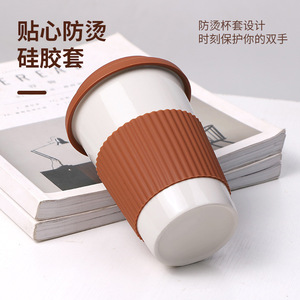 แก้วเซรามิกแบบมีหูจับ สไตล์มินิมอล สำหรับเดินทาง ป้องกันการรั่วซึม แก้วเดี่ยว สีขาว ดำ แดง สีกาแฟ - Product Image 5