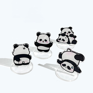 Ornements de bureau créatifs en acrylique Panda Noir et Blanc, décorations de bureau mignonnes et colorées, style dessin animé, en stock transfrontalier - Product Image 1