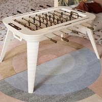 Table de baby-foot professionnelle haut de gamme en verre cristal et bois, sur pieds, sur mesure, pour centre de loisirs et salle de jeux