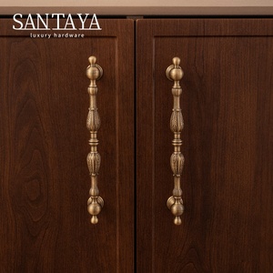 Poignées Santaya en laiton brossé antique, poignées de luxe <span class=keywords><strong>vintage</strong></span> pour armoires de cuisine, boutons de tiroir, poignées de placard, poignée en bronze - Product Image 6