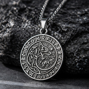 Yunnique – collier avec pendentif tête de loup Viking nordique, en acier inoxydable, bijoux cadeau unisexe - Product Image 2