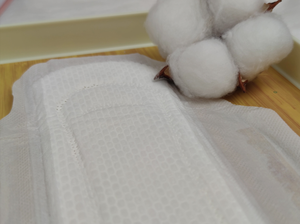 2023 nueva llegada súper seco absorbente tejido cuidado de la salud <span class=keywords><strong>toallas</strong></span> sanitarias inodoro anión chip señora toalla sanitaria con alas - Product Image 3