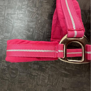 Harnais de cheval anglais de haute qualité avec rembourrage en tissu Veet, bande scintillante et forme incurvée pour le nez et la tête - Product Image 3