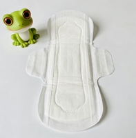Ensemble de protège-slips et serviettes hygiéniques pour une hygiène intime féminine complète toute la journée