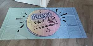 Lona de Vinilo Resistente al Agua, Impresión de Alta Resolución, Ideal para Uso en Interiores y Exteriores, Perfecta para Conferencias Médicas - Product Image 2