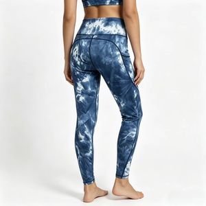 Ensemble de yoga Tie Dye, leggings taille haute 2 pièces pour femmes avec poches, vêtements de sport respirants pour la salle de sport - Product Image 1
