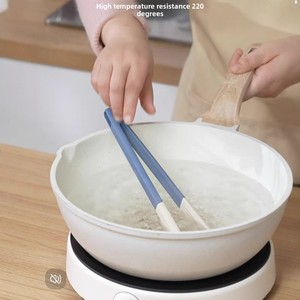 Nouvelle pince à steak magnétique en silicone de qualité alimentaire, résistante aux hautes températures, pour barbecue et pain, anti-brûlure - Product Image 1