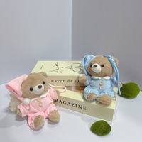 Porte-clés en peluche ours pyjama personnalisé OEM en gros, adorable ours en peluche vêtu de pyjama, breloque de sac, cadeau promotionnel Kawaii