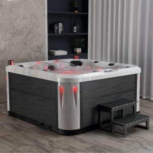 Vasca Idromassaggio di Lusso con 40 Getti e Riscaldatore per 4 Persone, Moderna Vasca Freestanding in Acrilico per Uso Esterno e Alberghiero - Product Image 2