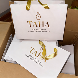 Custom Gold Foil Logo Rose Pink Cosmetic Products Packaging <strong>Paper</strong> Shopping <strong>Bags</strong> <strong>with</strong> Ribbon Handle - Product Image 3