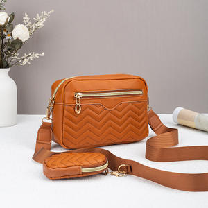 Sac à bandoulière simple <span class=keywords><strong>fleur</strong></span> de <span class=keywords><strong>tatouage</strong></span> ondulé 2025 sacs, sac simple pour <span class=keywords><strong>femme</strong></span> en gros, sac à bandoulière pour téléphone portable de grande capacité - Product Image 4