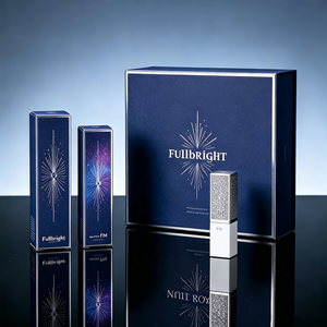 Coffret Cosmétique de Luxe Personnalisé avec Dorure Argentée et Fermeture à Rabat - Emballage en Papier Écologique pour Marques de Beauté - Product Image 1