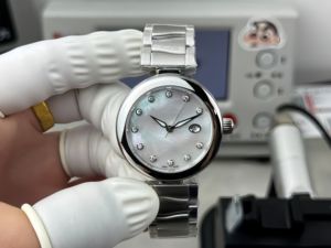 Fashionable Trend Hot-Selling Designer Mechanical <b>Watches</b> High Quality Ladies' <b>Watches</b> with Mother-of-<b>Pearl</b> <b>Watch</b> Face - Product Image 1