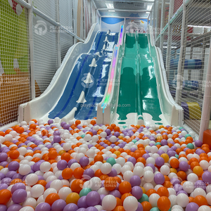 Playpedia Playground Ensemble de jeu souple d'intérieur pour enfants, filet d'escalade arc-en-ciel personnalisable, coloré et tissé à la main, filet arc-en-ciel commercial - Product Image 3