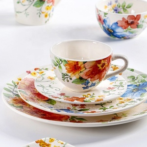 Service de table en céramique pour le petit-déjeuner, motif floral aquarelle, texture tissu, compatible micro-ondes - Product Image 2