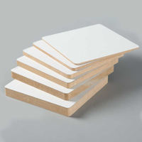 Panneau MDF moderne de haute qualité E0 Panneaux de fibres de meubles écologiques pour armoires de cuisine Papier mélaminé