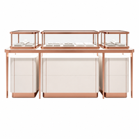 Ensemble de table de présentation de bijoux moderne et luxueux blanc et or rose, vitrine élégante en verre trempé pour les boutiques de détail