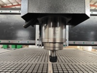 Routeur CNC Économique 1325 1530, Machine de Gravure et de Découpe du Bois avec Système de Contrôle DSP pour la Publicité, les Panneaux, le PVC, l'Acrylique et le Traitement du Bois