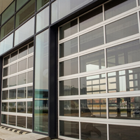 Porte roulante électrique à grille tubulaire haute visibilité avec télécommande pour devanture de magasin, volet en treillis d'aluminium moderne