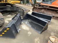 Chargeuse compacte sur pneus à bas prix et durable tendance S300 d'occasion Bobcat S300 Mini Bobcat Loaders