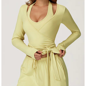 Set Olahraga Wanita 2 Potong, Atasan Tank Top Lengan Panjang & Celana Jogger, Bahan Solid, Cocok untuk Yoga, Gym, dan Fitness - Product Image 1