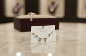 Orecchini a Fiocco alla Moda in Argento 925 Placcato Oro 18K con Cristalli e Strass, Gioielli da Donna per Uso Quotidiano - Product Image 2